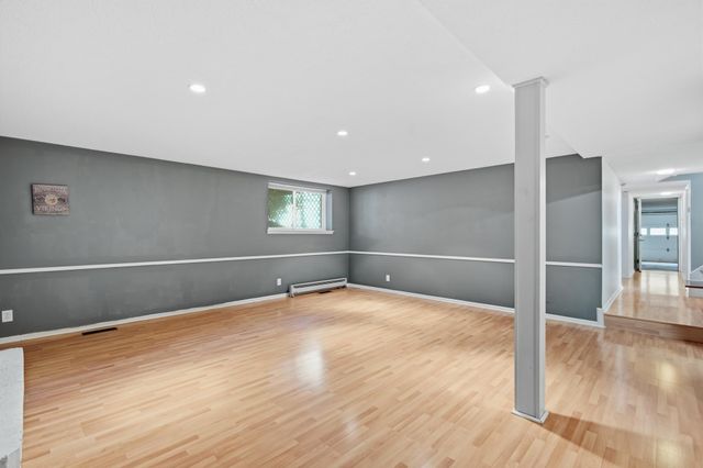 7001 Lanham Lane, Edina, MN 55439