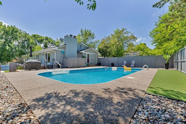 7001 Lanham Lane, Edina, MN 55439