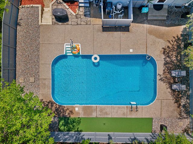 7001 Lanham Lane, Edina, MN 55439
