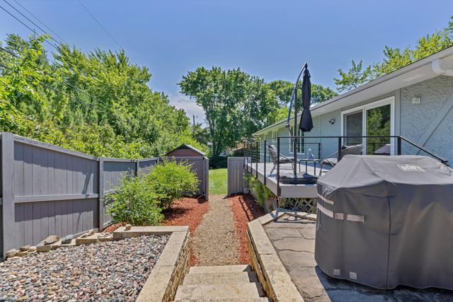 7001 Lanham Lane, Edina, MN 55439