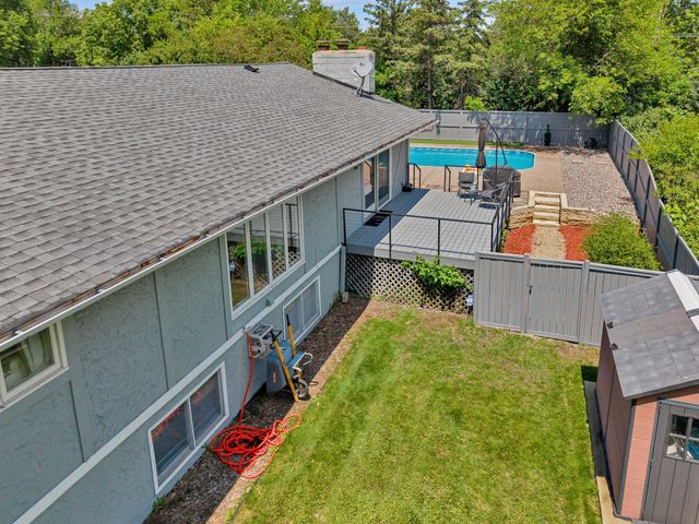 7001 Lanham Lane, Edina, MN 55439