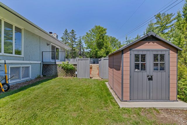 7001 Lanham Lane, Edina, MN 55439
