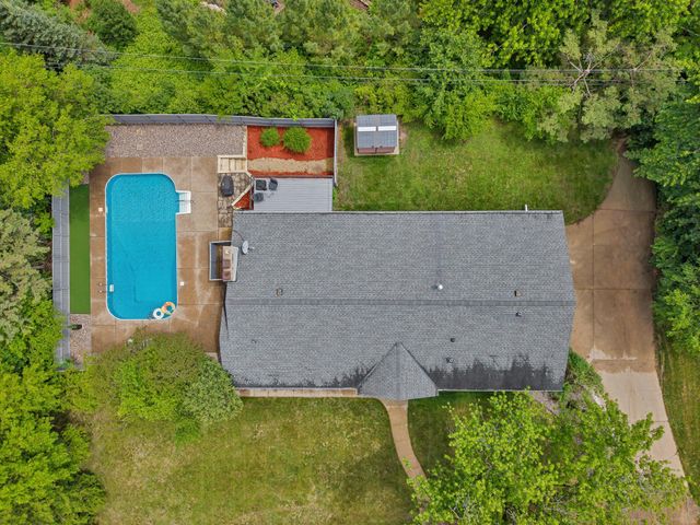7001 Lanham Lane, Edina, MN 55439