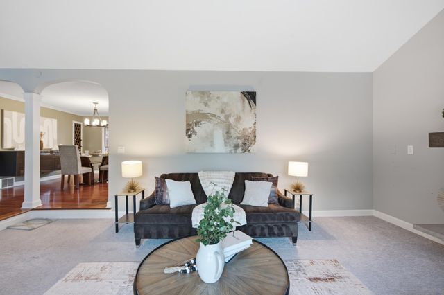 7001 Lanham Lane, Edina, MN 55439
