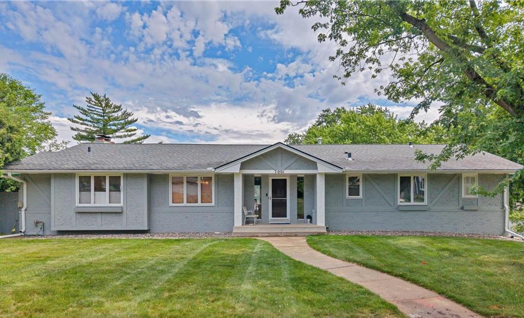 7001 Lanham Lane, Edina, MN 55439 — exterior