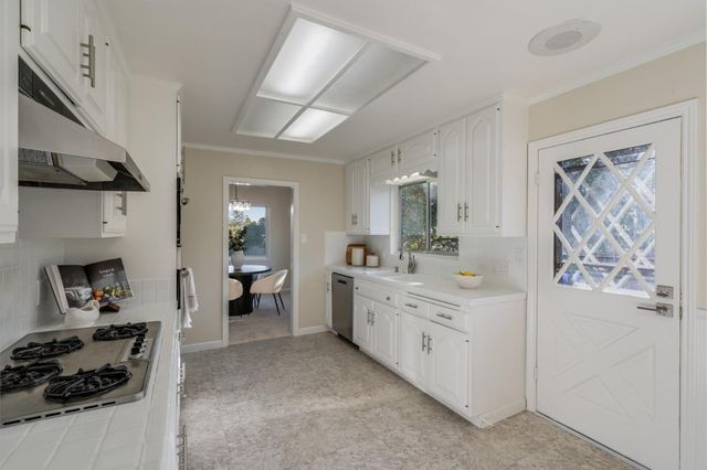 909 Hillcrest Boulevard, Millbrae, CA 94030