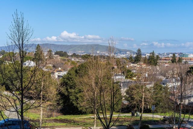 909 Hillcrest Boulevard, Millbrae, CA 94030