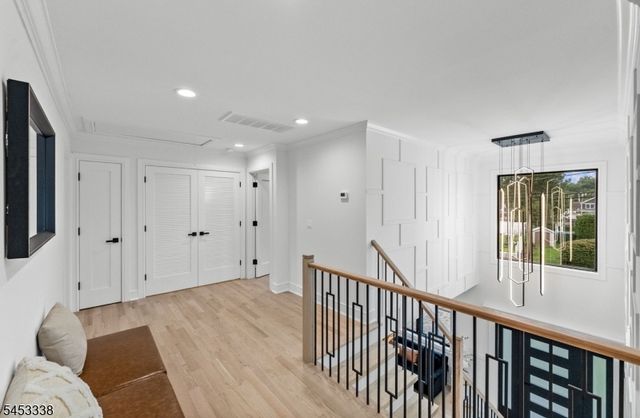 104 Highview Dr, Clifton City, NJ 07013