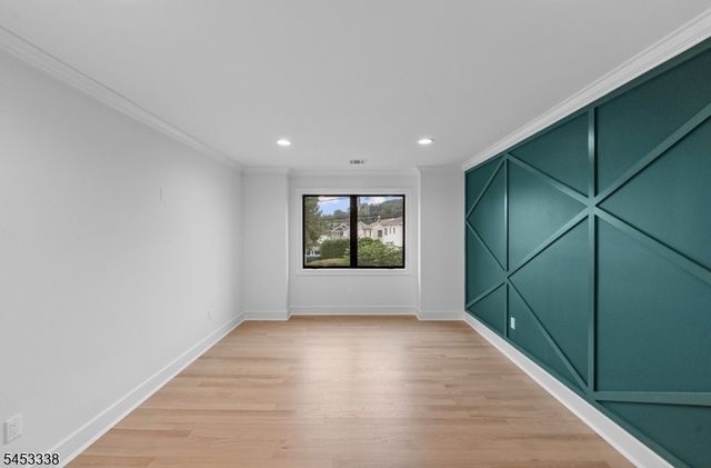 104 Highview Dr, Clifton City, NJ 07013