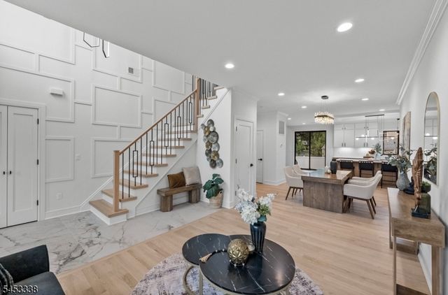 104 Highview Dr, Clifton City, NJ 07013