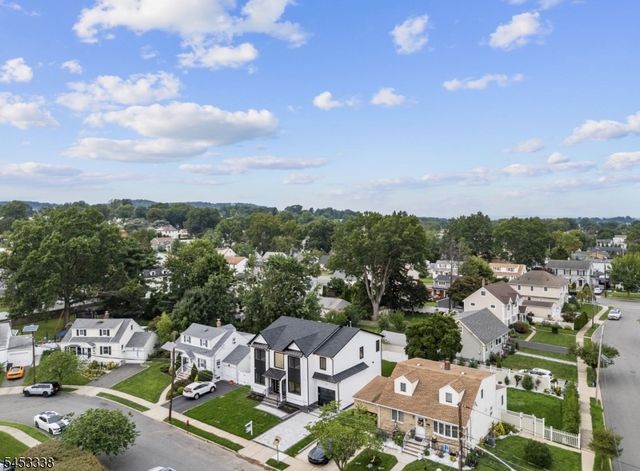 104 Highview Dr, Clifton City, NJ 07013