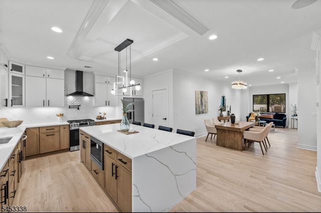 104 Highview Dr, Clifton City, NJ 07013