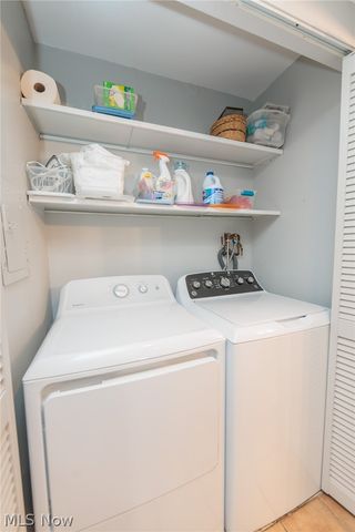 12500 Edgewater Drive 303, Lakewood, OH 44107