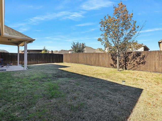 2617 Sunstar Drive, Little Elm, TX 75068