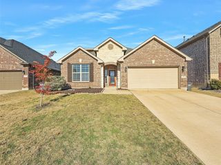 2617 Sunstar Drive, Little Elm, TX 75068