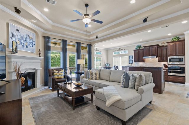 7 Vershire Circle, The Woodlands, TX 77354