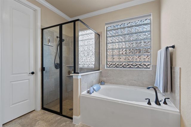 7 Vershire Circle, The Woodlands, TX 77354