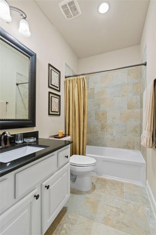 7 Vershire Circle, The Woodlands, TX 77354