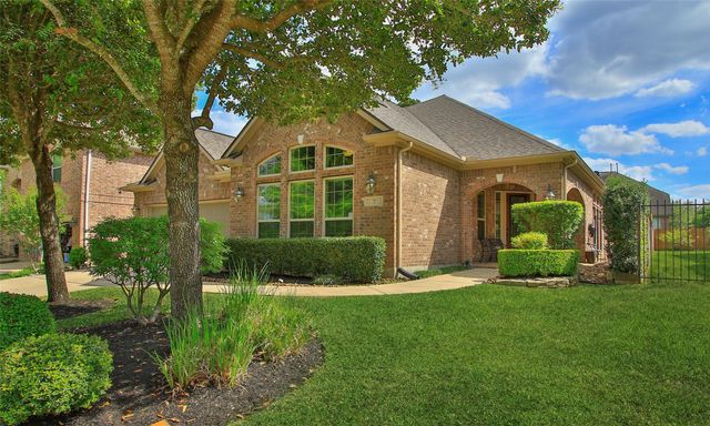 7 Vershire Circle, The Woodlands, TX 77354