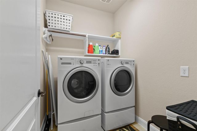 7 Vershire Circle, The Woodlands, TX 77354