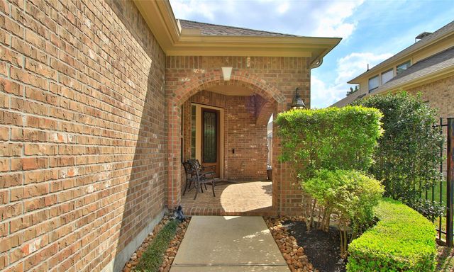 7 Vershire Circle, The Woodlands, TX 77354