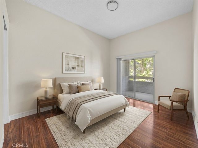 174 W Walnut B, Rialto, CA 92376