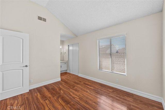 174 W Walnut B, Rialto, CA 92376