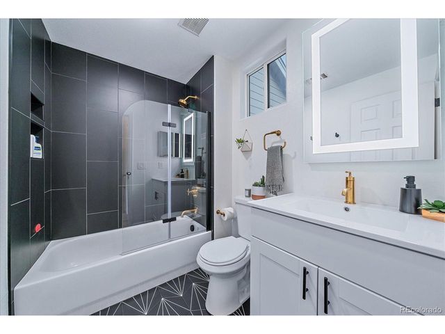 11250 Florence St 12D, Commerce City, CO 80640