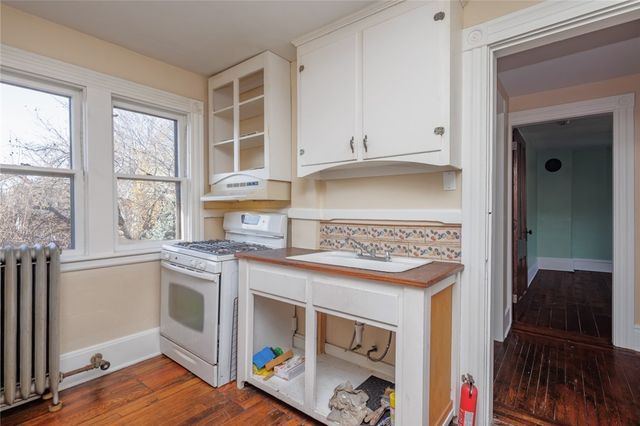 20 Evergreen Street, Rochester, NY 14605