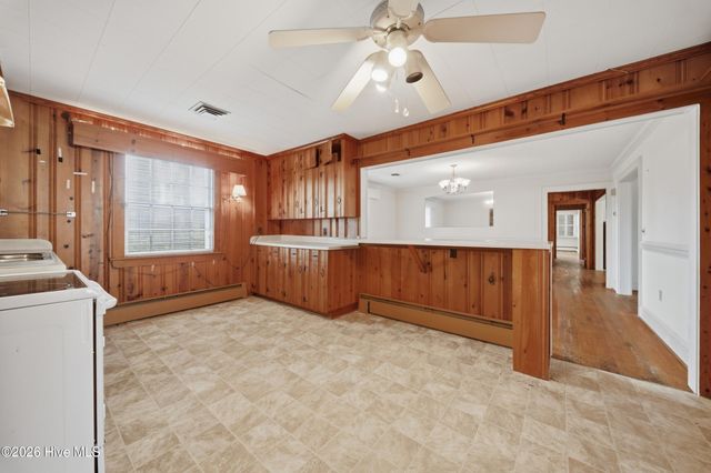 1130 N Road Street, Elizabeth City, NC 27909