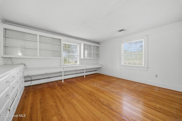 1130 N Road Street, Elizabeth City, NC 27909