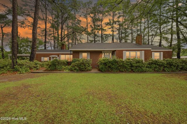 1130 N Road Street, Elizabeth City, NC 27909