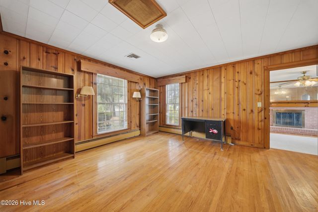 1130 N Road Street, Elizabeth City, NC 27909