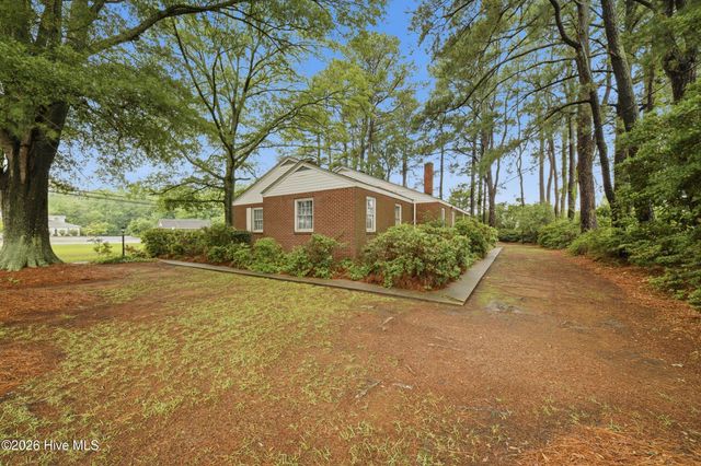 1130 N Road Street, Elizabeth City, NC 27909