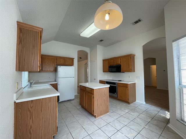 6004 CAVE RIVER Drive, Plano, TX 75093