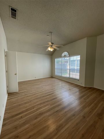 6004 CAVE RIVER Drive, Plano, TX 75093