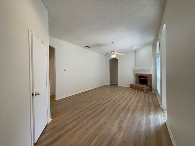 6004 CAVE RIVER Drive, Plano, TX 75093