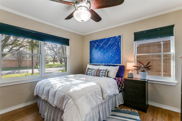 318 Ruth Street, Grapevine, TX 76051