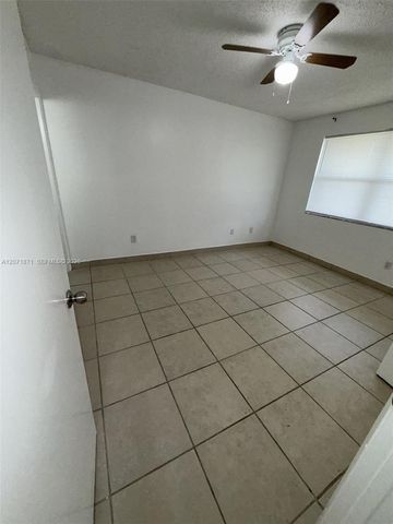 15324 SW 72nd Street 12-21, Miami, FL 33193