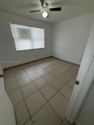 15324 SW 72nd Street 12-21, Miami, FL 33193