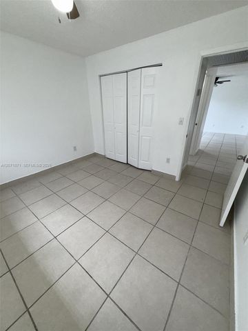 15324 SW 72nd Street 12-21, Miami, FL 33193