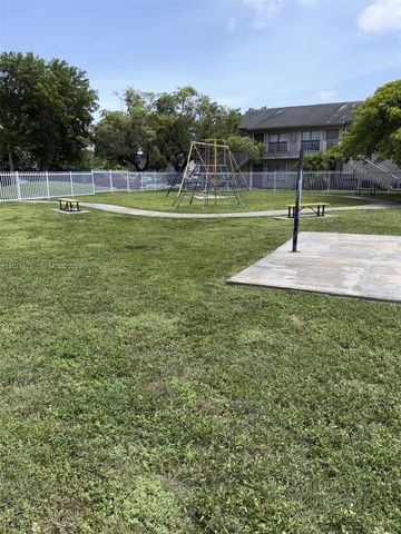 15324 SW 72nd Street 12-21, Miami, FL 33193