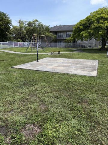 15324 SW 72nd Street 12-21, Miami, FL 33193