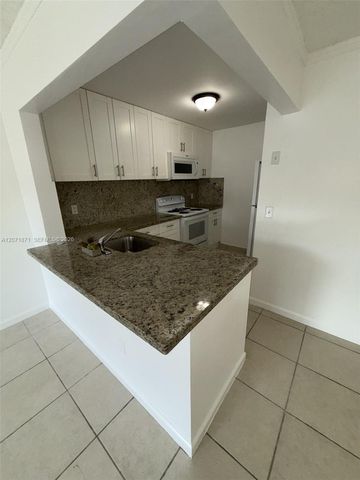 15324 SW 72nd Street 12-21, Miami, FL 33193