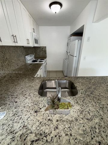 15324 SW 72nd Street 12-21, Miami, FL 33193