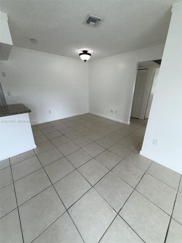 15324 SW 72nd Street 12-21, Miami, FL 33193