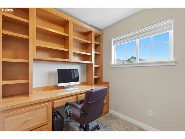 17473 Se RESERVE Loop, Milwaukie, OR 97267