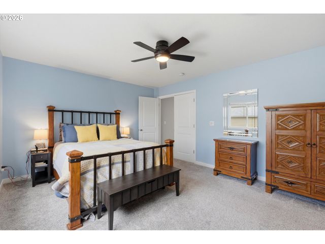 17473 Se RESERVE Loop, Milwaukie, OR 97267