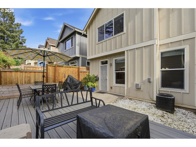 17473 Se RESERVE Loop, Milwaukie, OR 97267