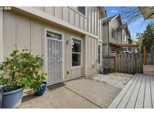 17473 Se RESERVE Loop, Milwaukie, OR 97267